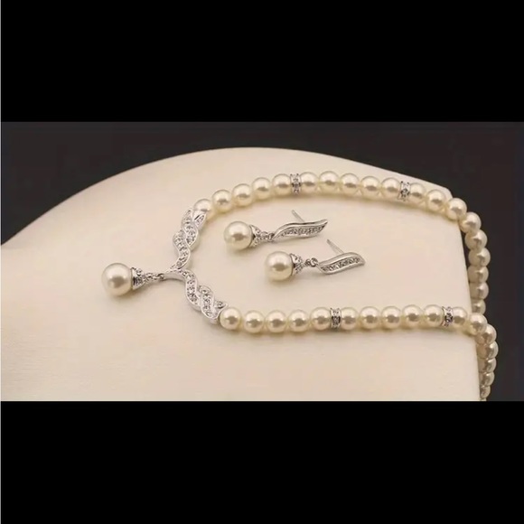 NEW 3pcs Earrings Plus Necklace Elegant Jewelry Set - Picture 2 of 9